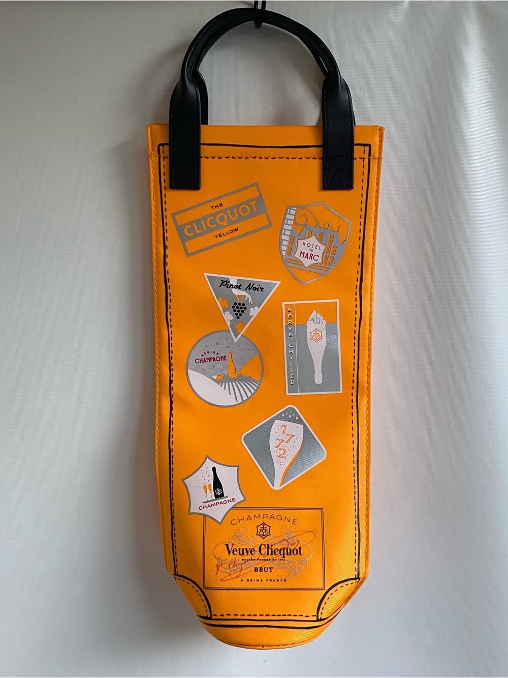 Veuve Clicquot champagne ice jacket insulated carry bag gift bag 750ml bottle